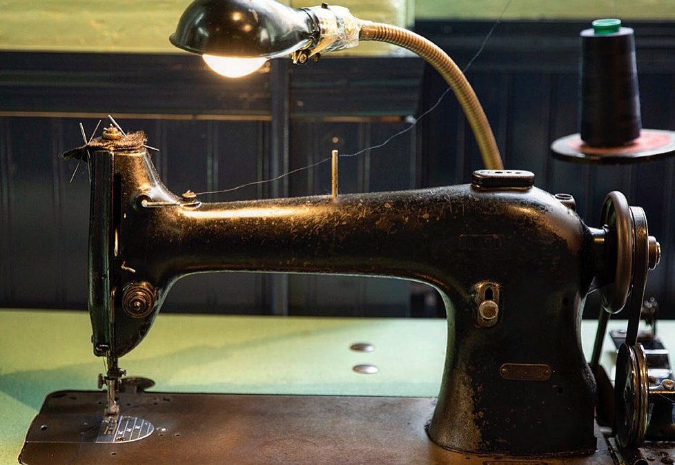 An old sewing machine